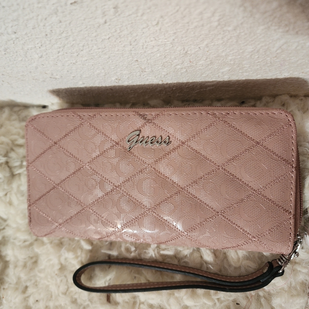 Guess wallet